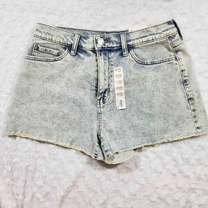 SO High Rise Mom Short Size 11 30W